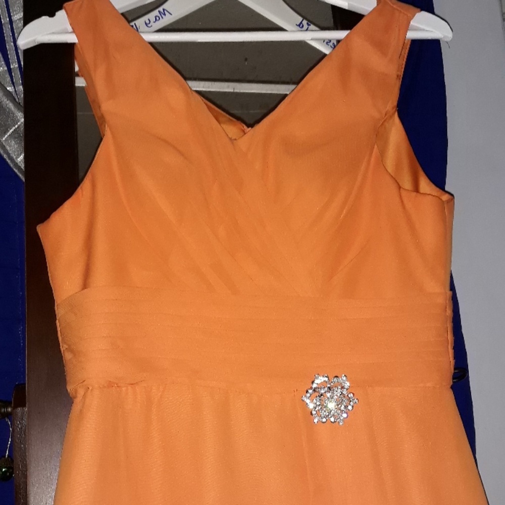 Dress - Picture 2 of 3